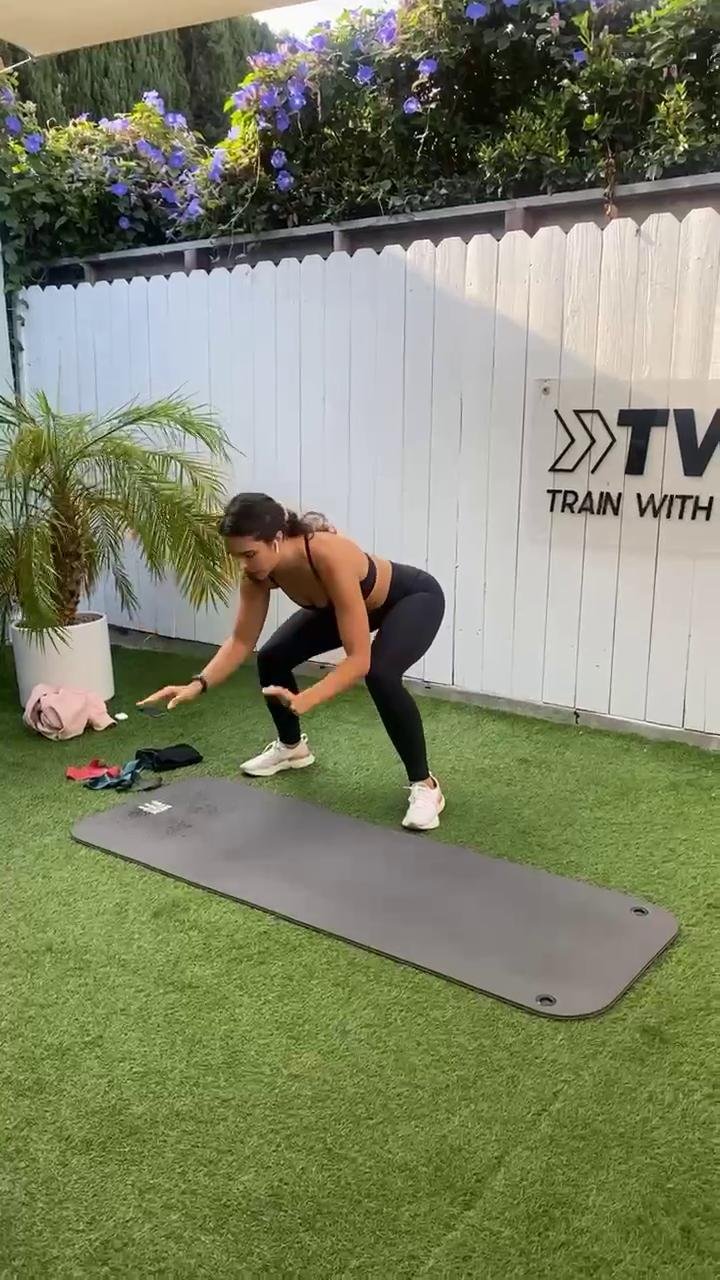 Wk 1/ DAY 4: Full Body (60 Min)