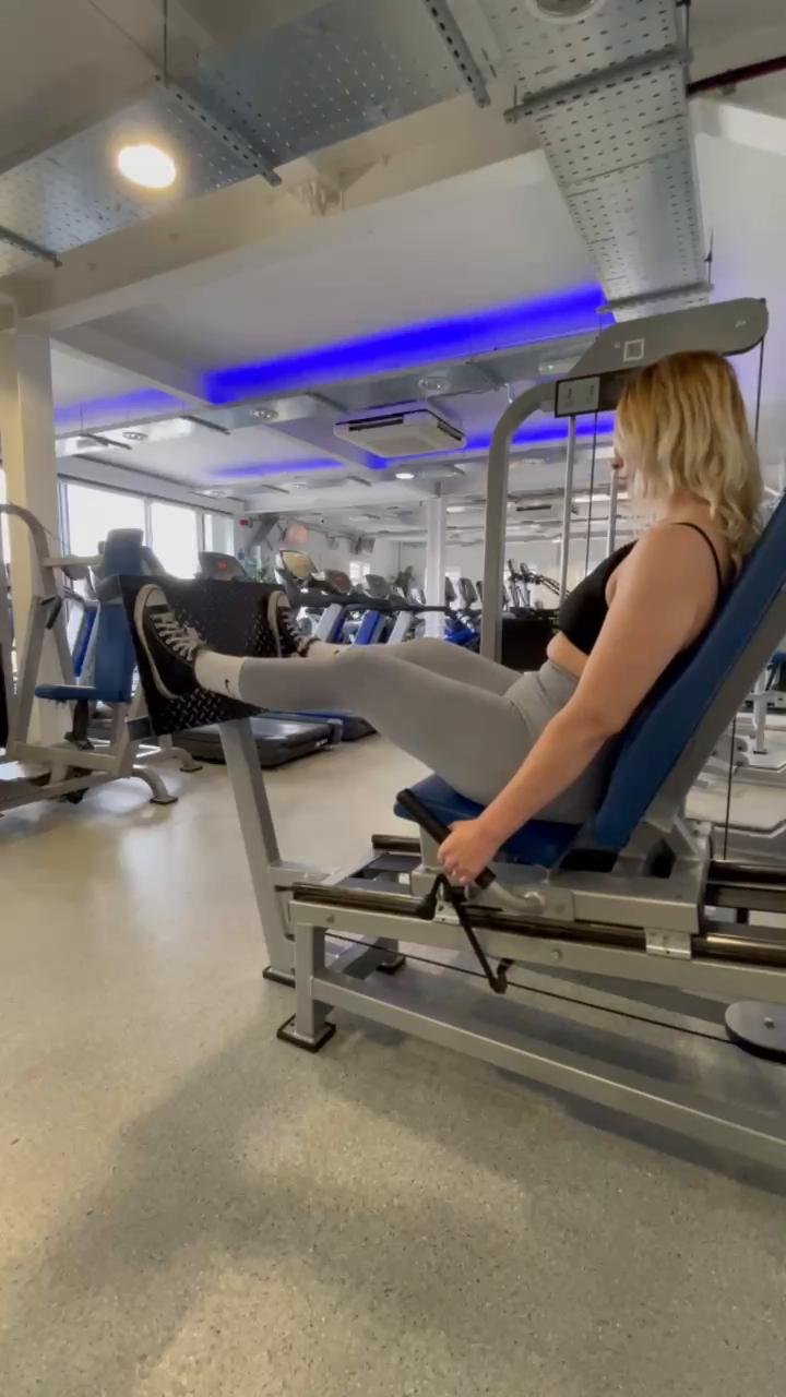 | Quads, Glutes & Shoulders
