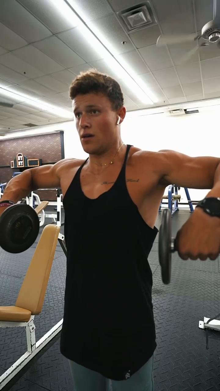 MONDAY Chest + Shoulders