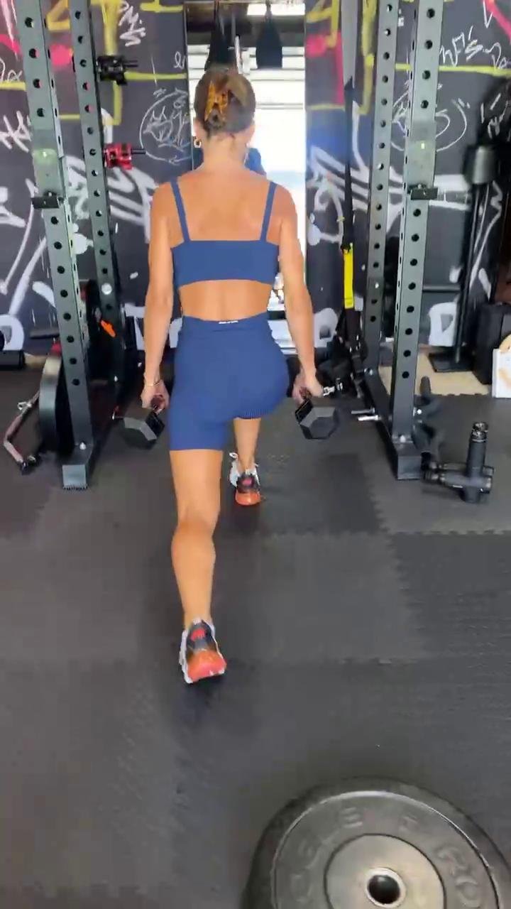 Camila Coehlo - Hamstrings, Glutes, and Core Workout