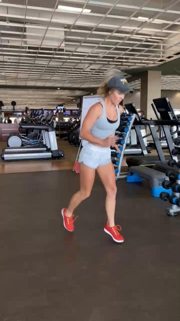 20 Min Bodyweight fullbody 4.22.22