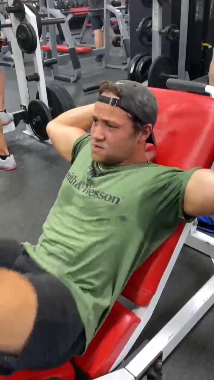 Max Out Leg Press. Ultimate gains.