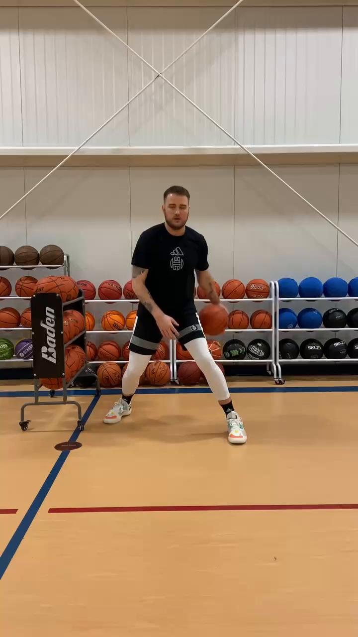 Footwork 101 - Split