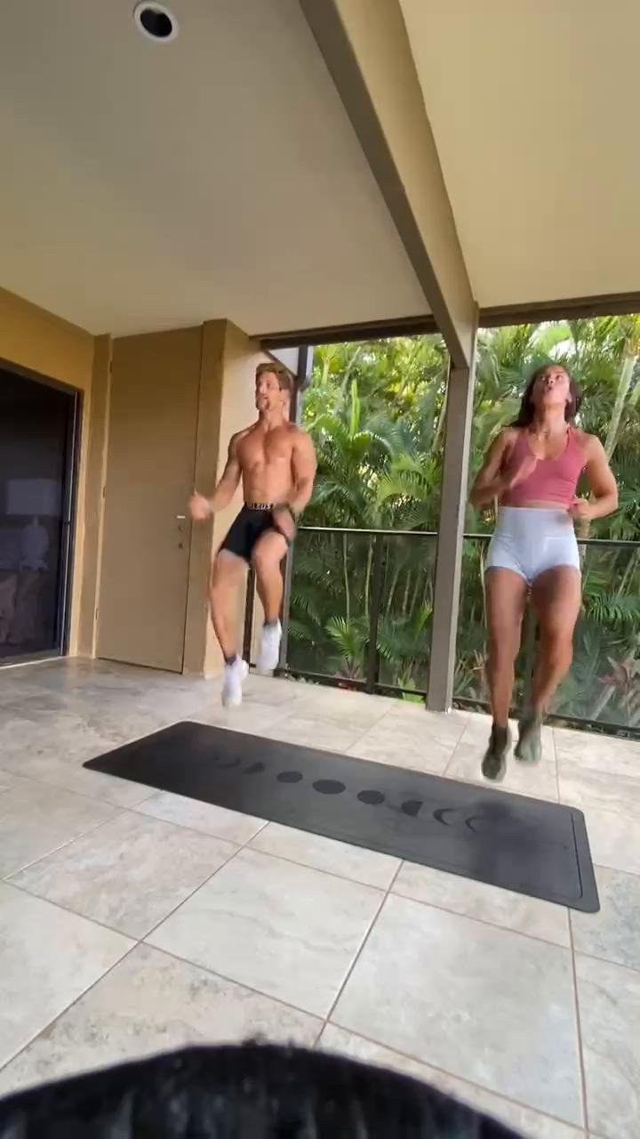 🏈 FOOTBALL CAMP FUN 💥 (fun, full body, bodyweight)