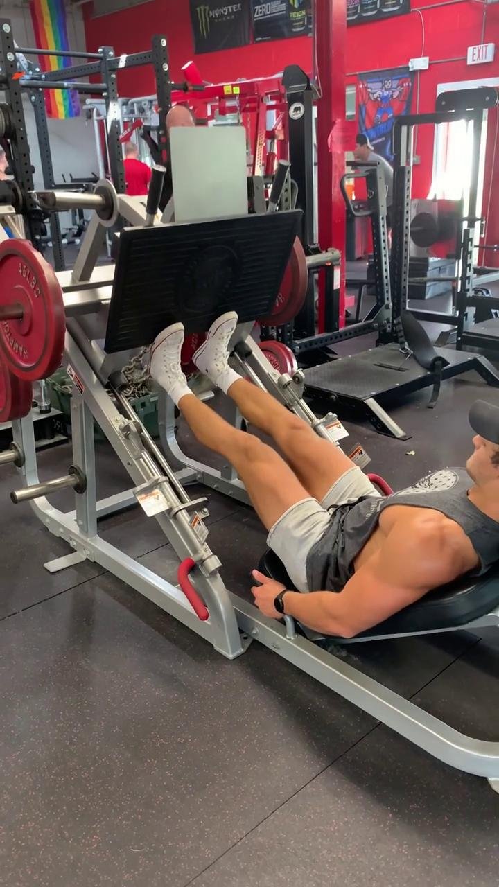Day 3 LEG & SHOULDER #1