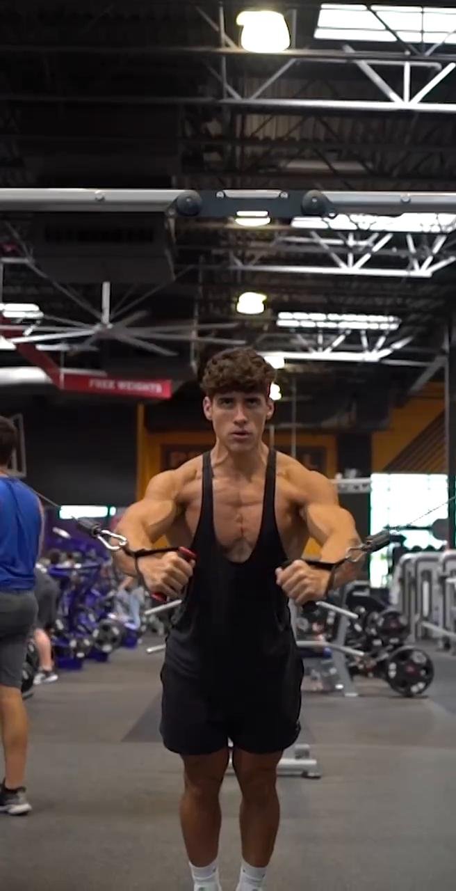Monday: Chest & Triceps