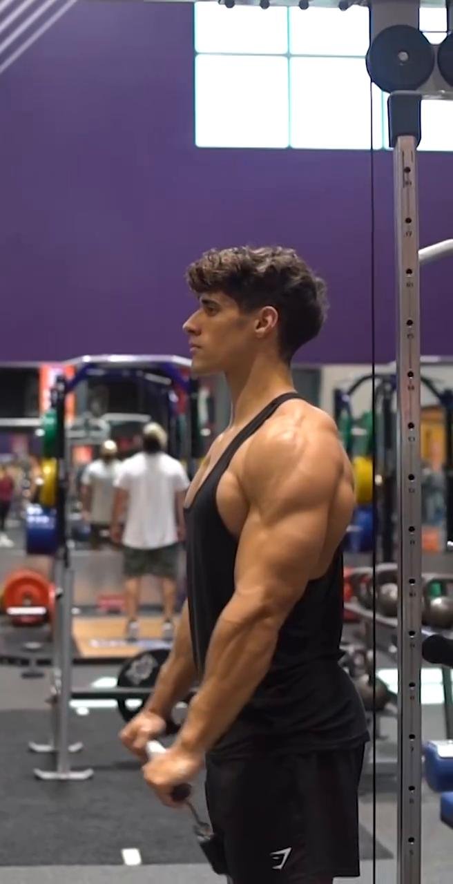 Thursday: Shoulders & Abs
