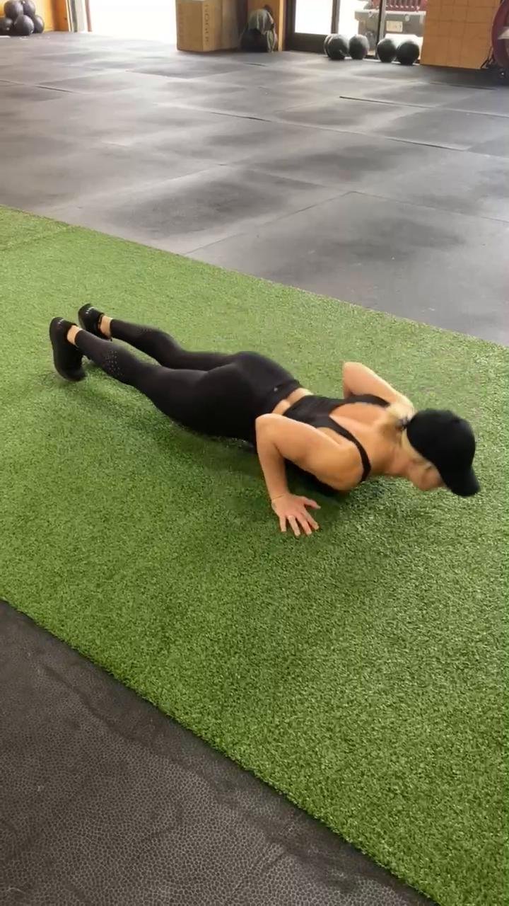 LIIT | Monday 12/1 | Upper Body Push + Core