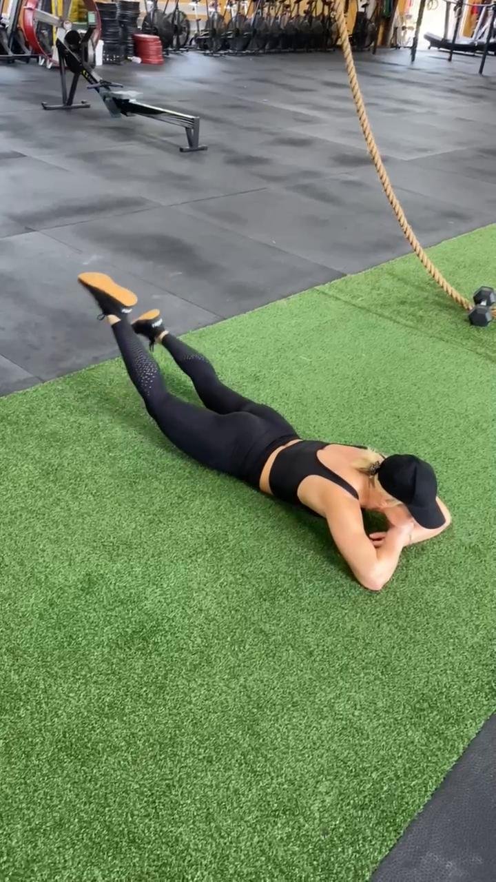 Lean & Tone: W1/D2 Legs