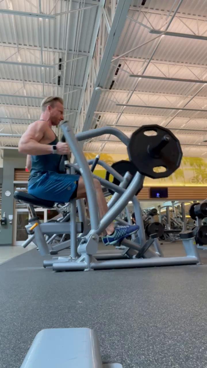 Day 1: 10 x 10 Chest & Back
