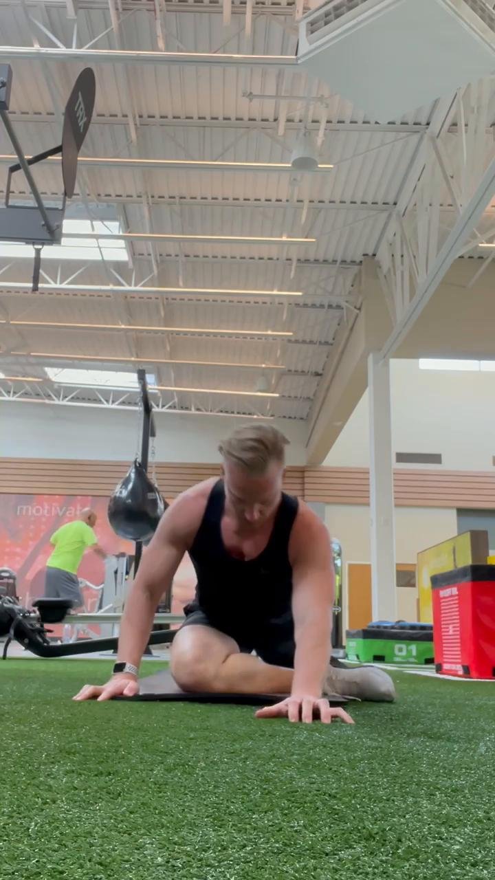 Day 2: 10 x 10 Legs & Abs