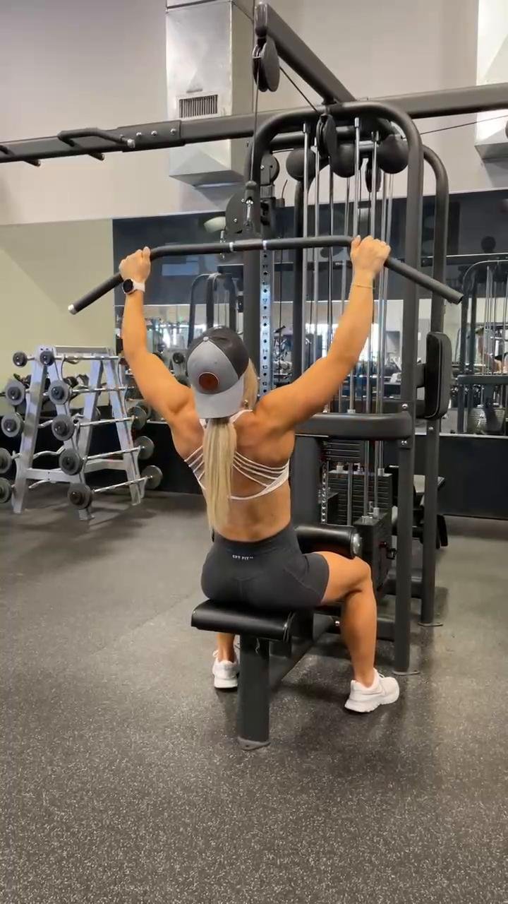 Back & Shoulders - Traditional Gym