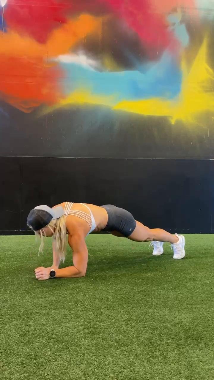 15 min Plank EMOM