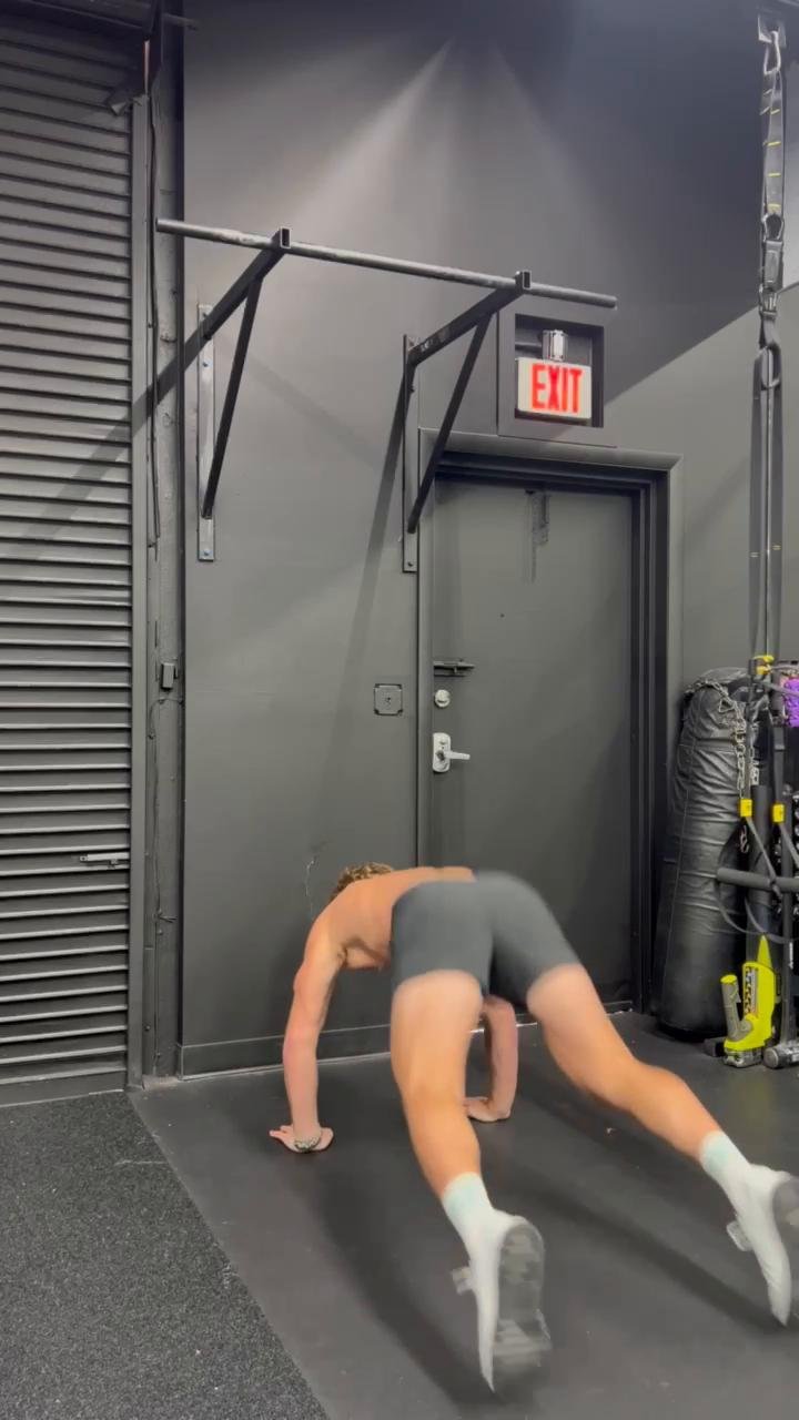 4 Rounds for Time: Wallballs, Box Jumps, Burpee Pull-ups