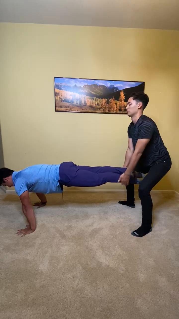 Partner plank stabilizers