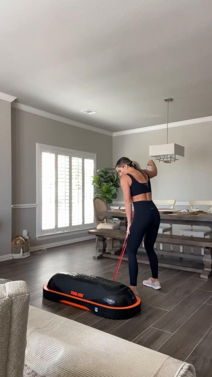 Long band single arm lateral raise