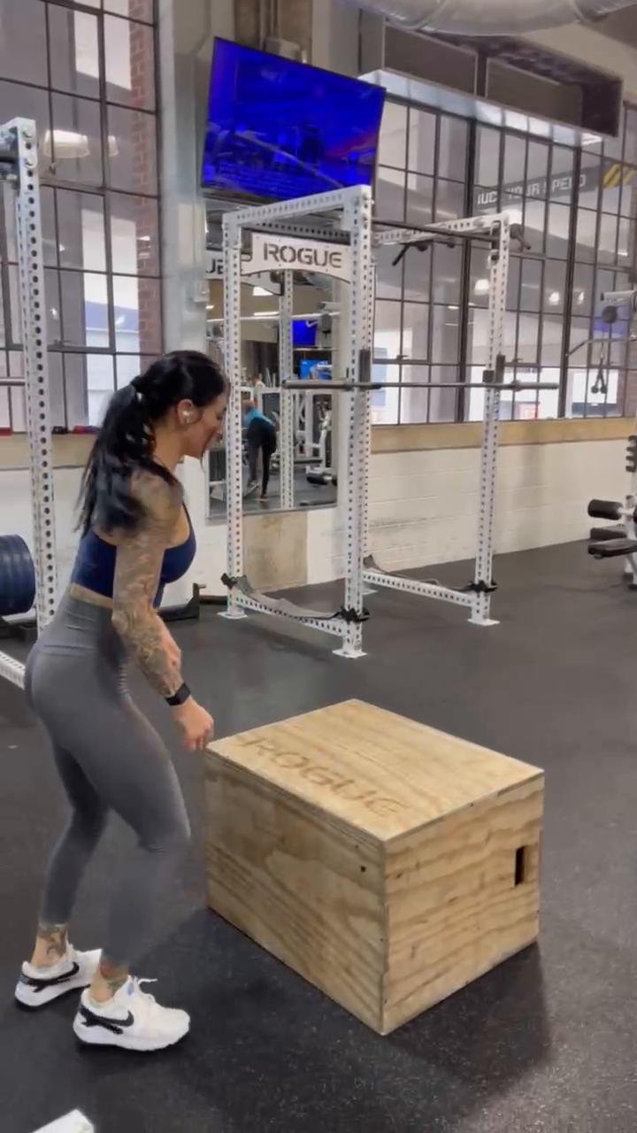 Wk 2 /Day 2 Buns & Guns 🍑💪🏼