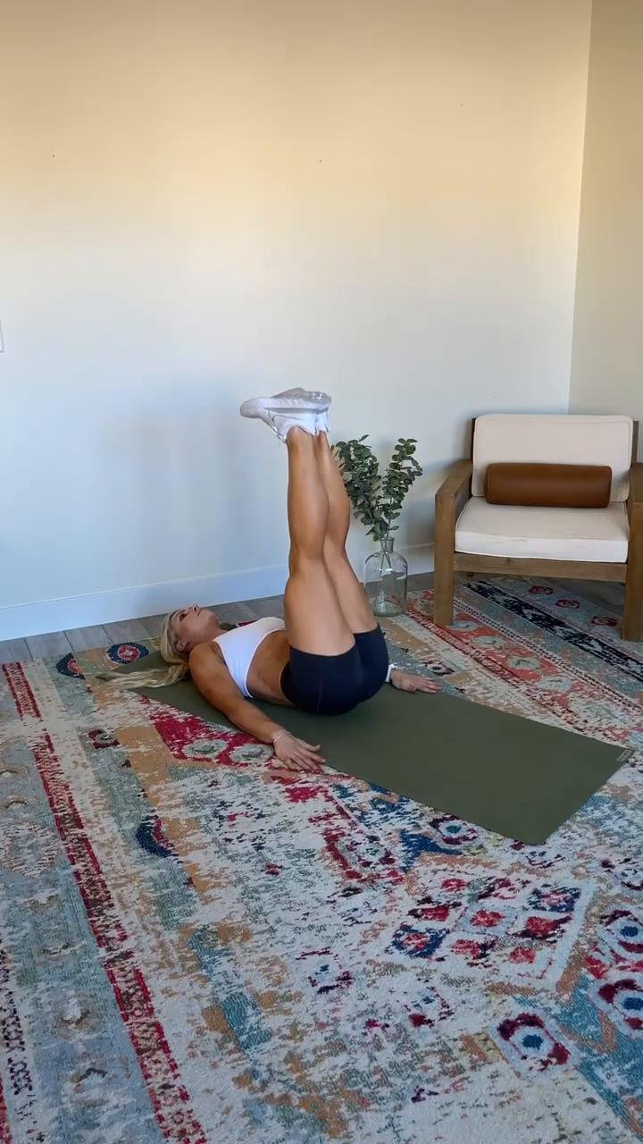 TUE 10|28 // Conditioning + Core