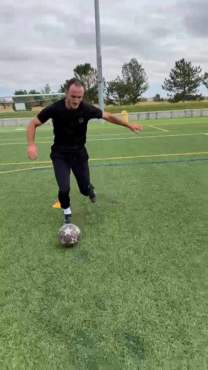 Zig Zag Dribbling to a Shot