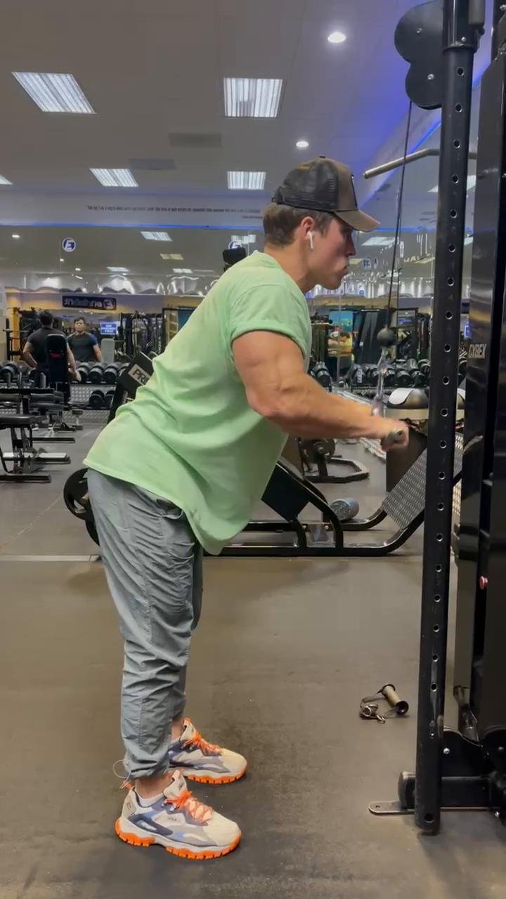 Biceps/Triceps Superset Workout (HuGE PUMP)