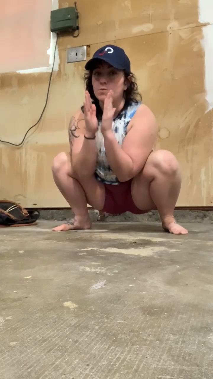 10 minute AM yoga flow