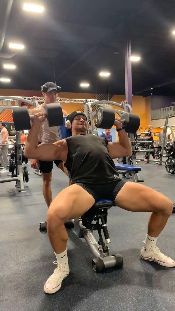 WK 1 Day 3 DEADLIFT & SHOULDERS