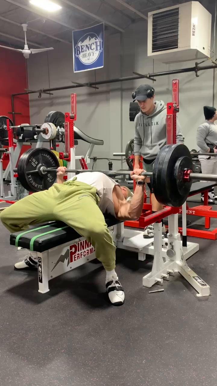 WK 1 Day 5 BENCH, CHEST, & BACK