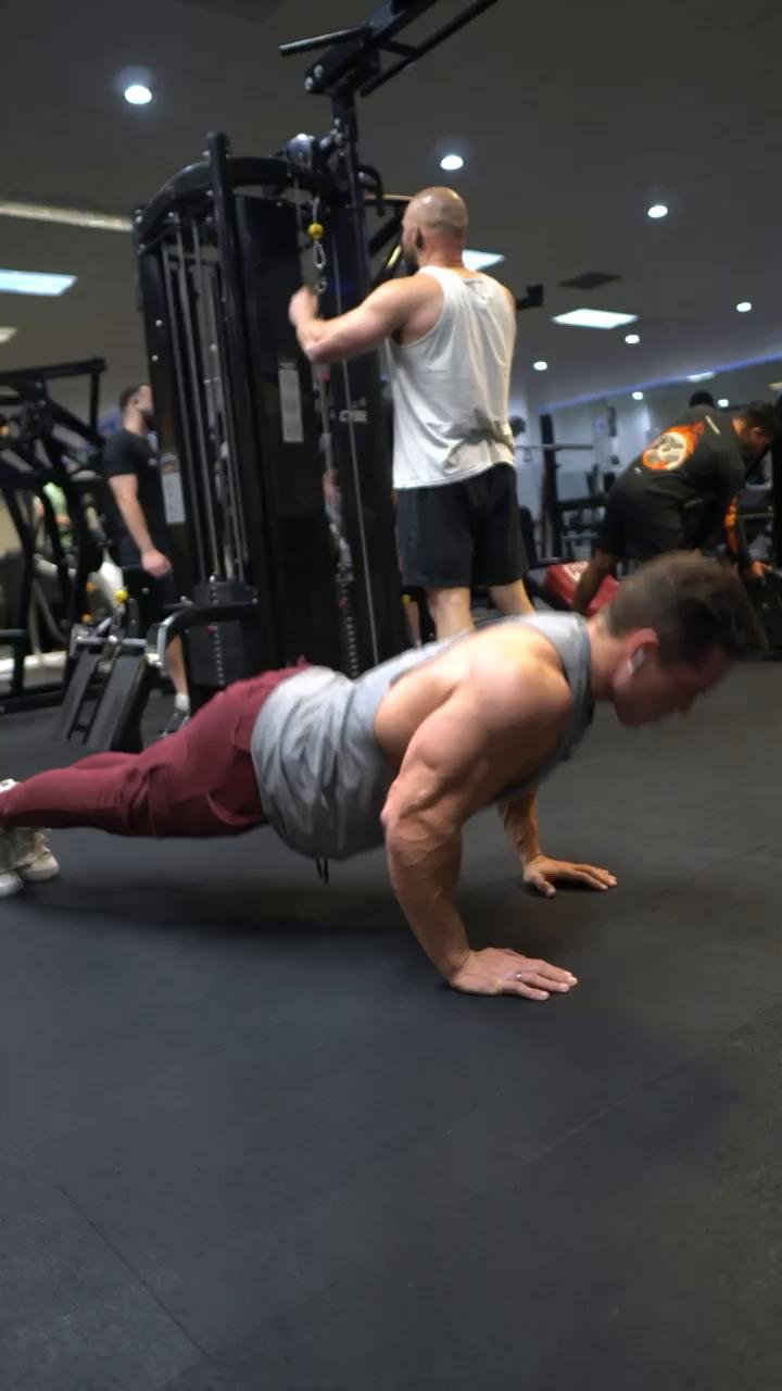 Chest and Triceps (Massive Pump)