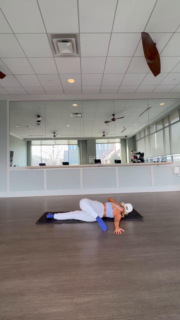 COOL DOWN STRETCH: UPPER BODY