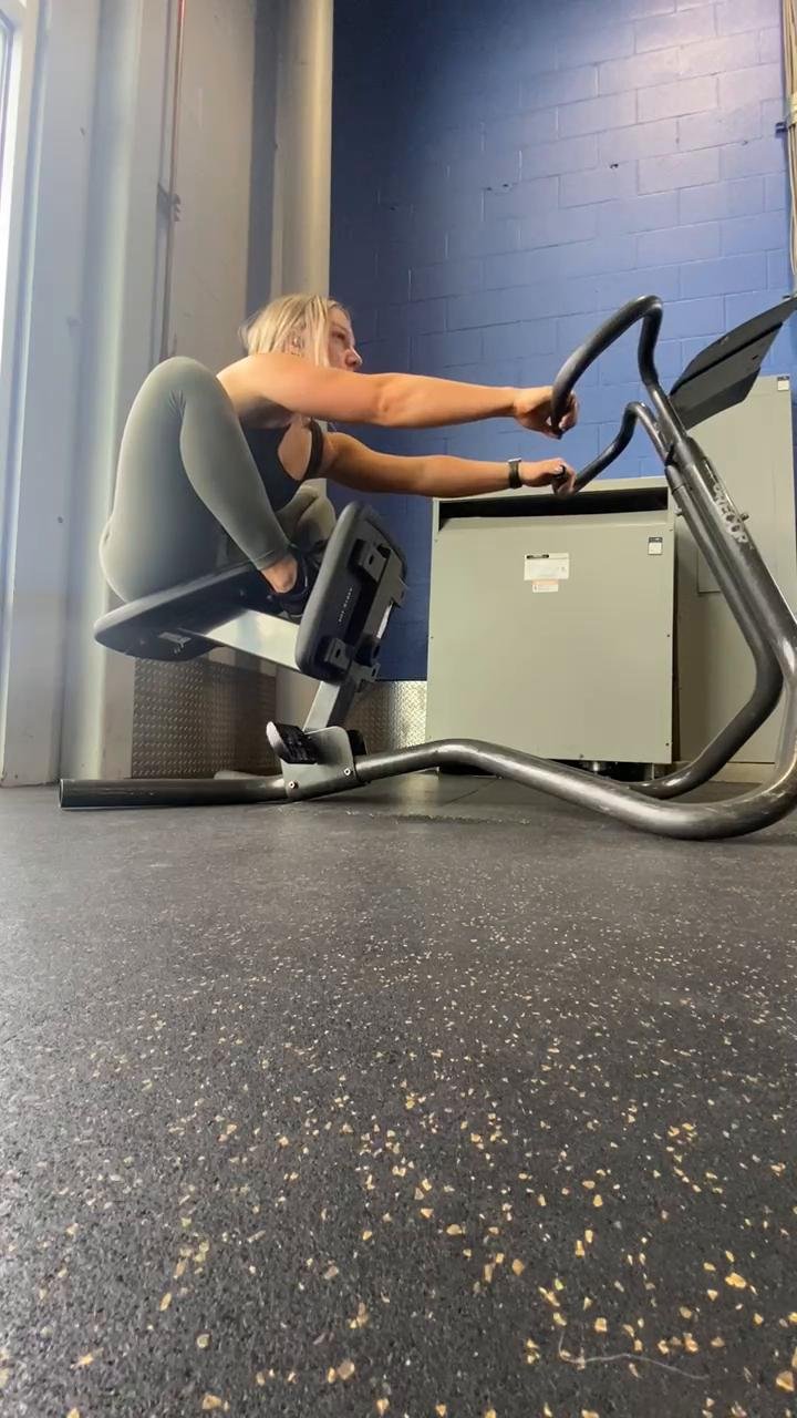 5 MIN FULL BODY CHAIR STRETCHER