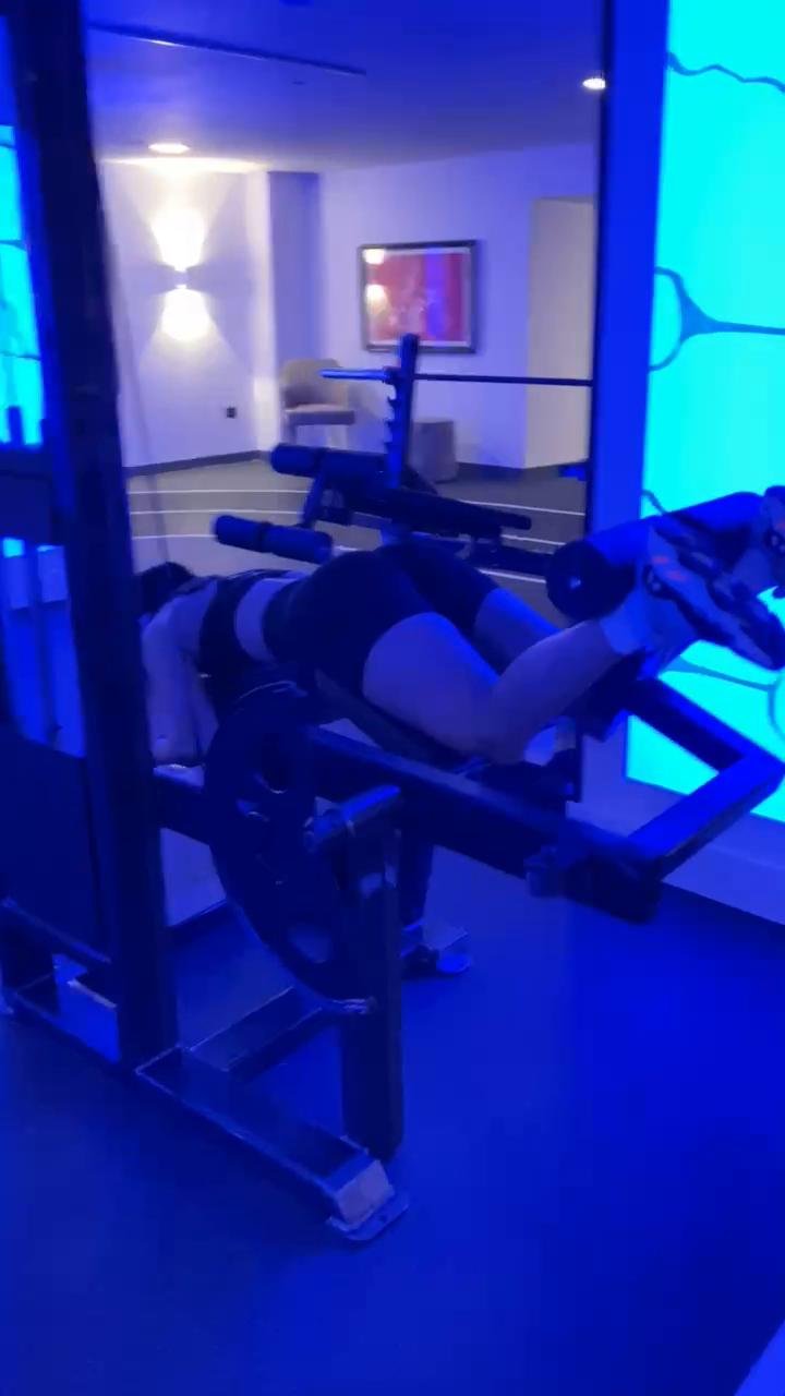 Week 1 - Day 3 
Glutes & Hamstrings