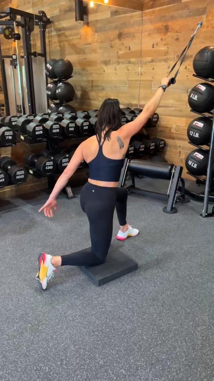UPPER BODY / Gym