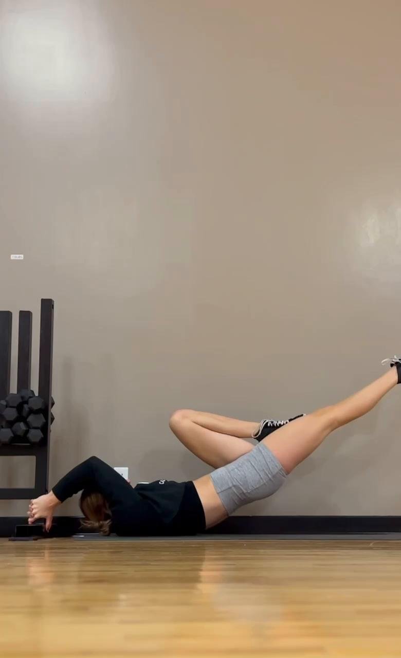Front Lever Training