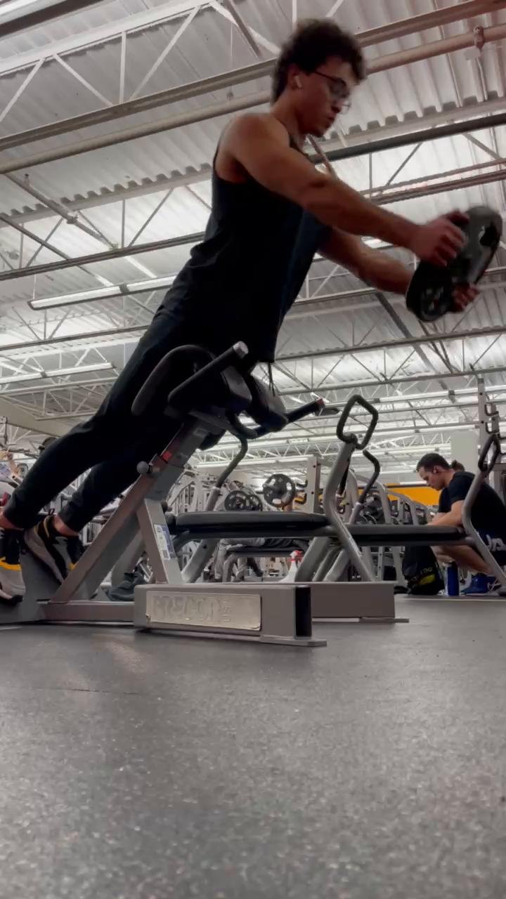 Monday: Hybrid Back & Shoulders