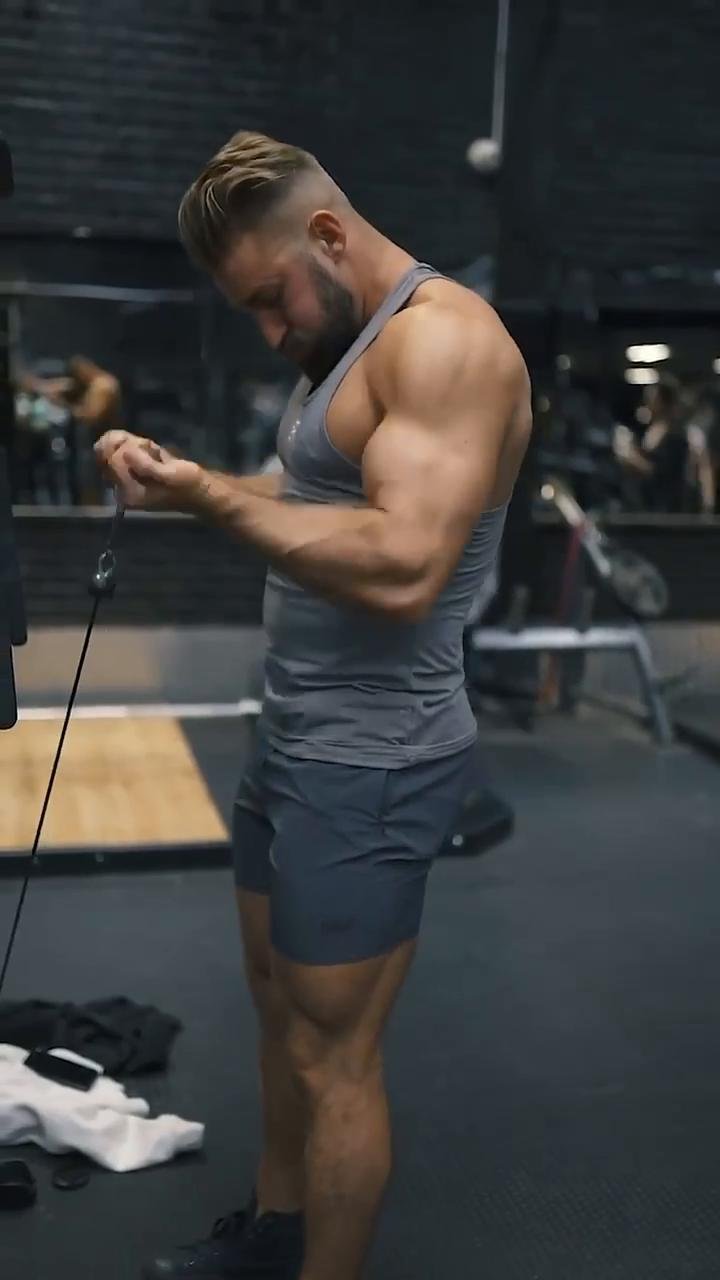 Day 2 - Pull (Back, Biceps)