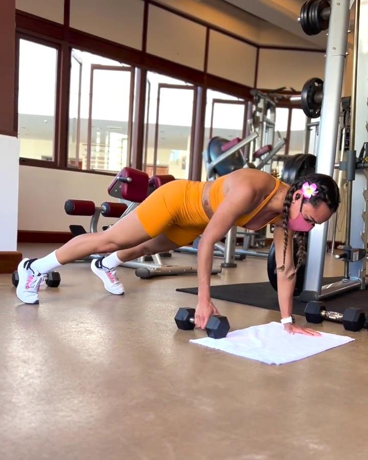 TOYA'S FULL BODY DUMBBELL HIIT [Hotel Gym]
