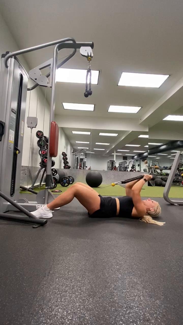 CHEST & TRIS W1D3
