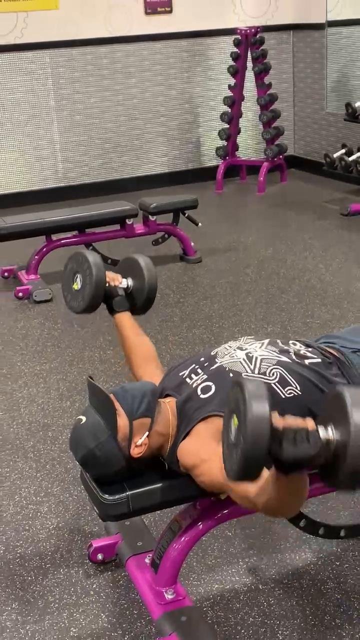 Let’s make them pecs muscles BIGGER