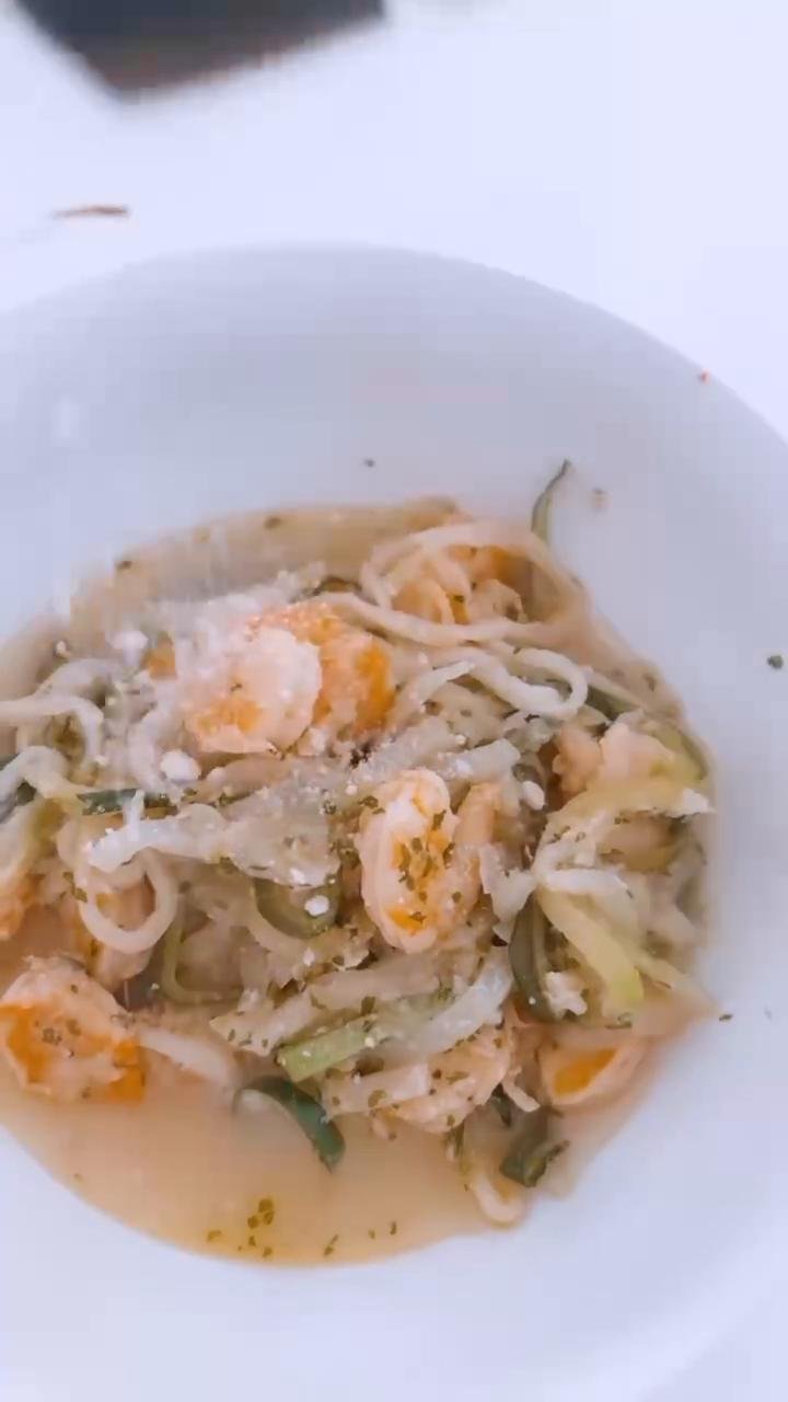 Zucchini Noodle Shrimp Scampi 🍤 🍝
