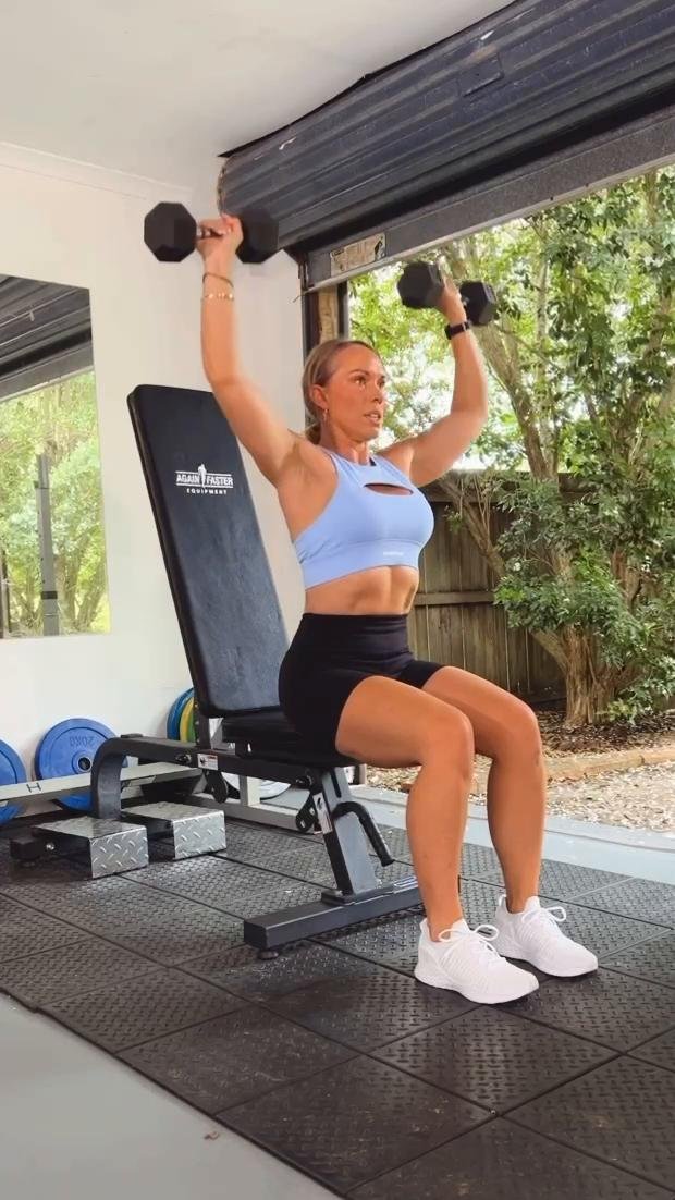WK1/D4 15/9 -Upper Body