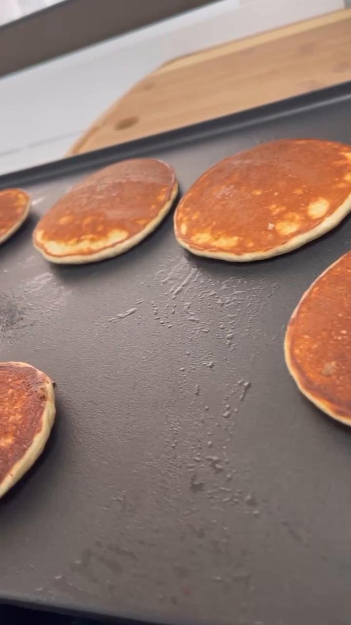 Blender Oat Pancakes 🥞 (GF)