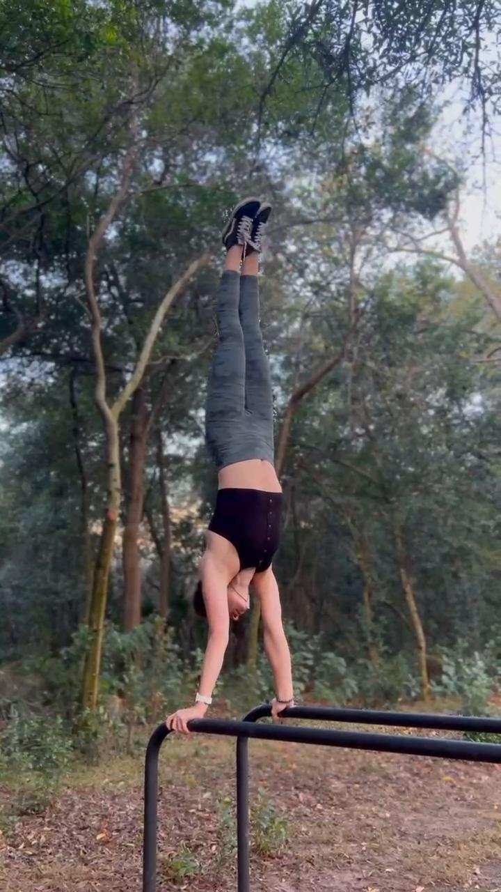 Swing to Handstand