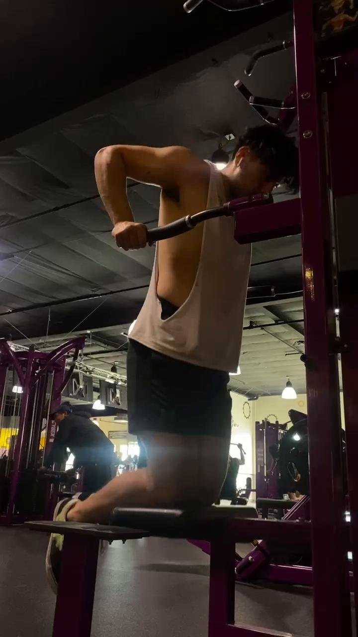 WEEK 1 - DAY 4 (ABS/PUSH)