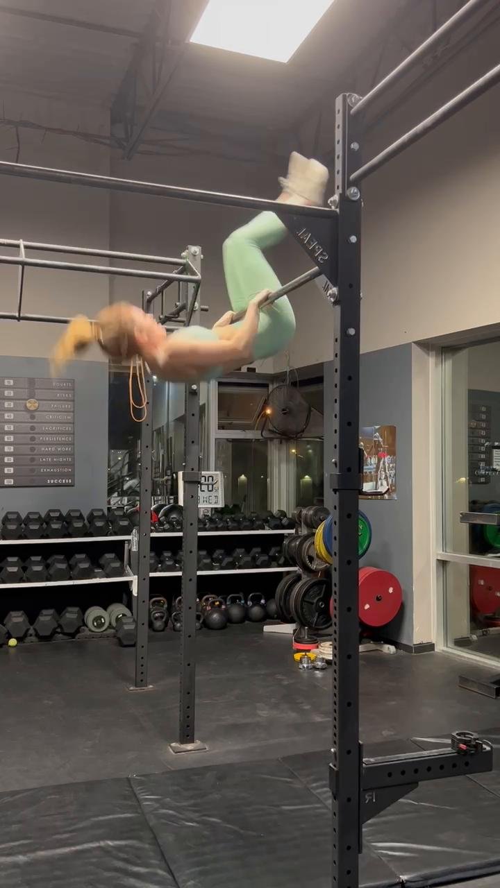 Bar Roll Dismount