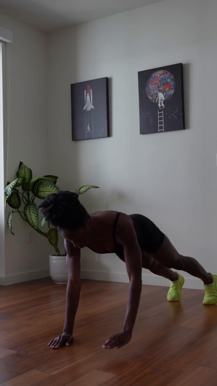 W1 D4: Cardio + Core