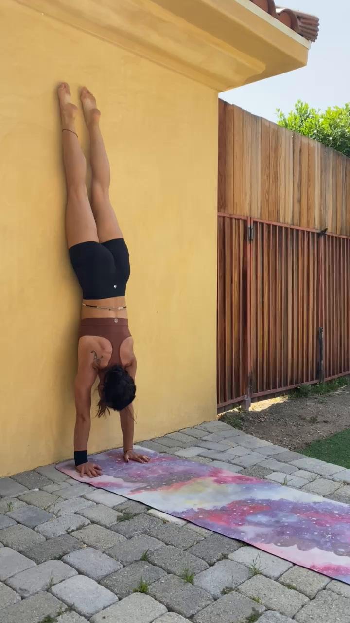 Advanced Handstand 1