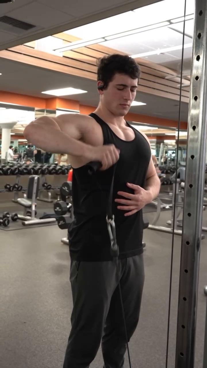 Upright Shoulder External Rotation