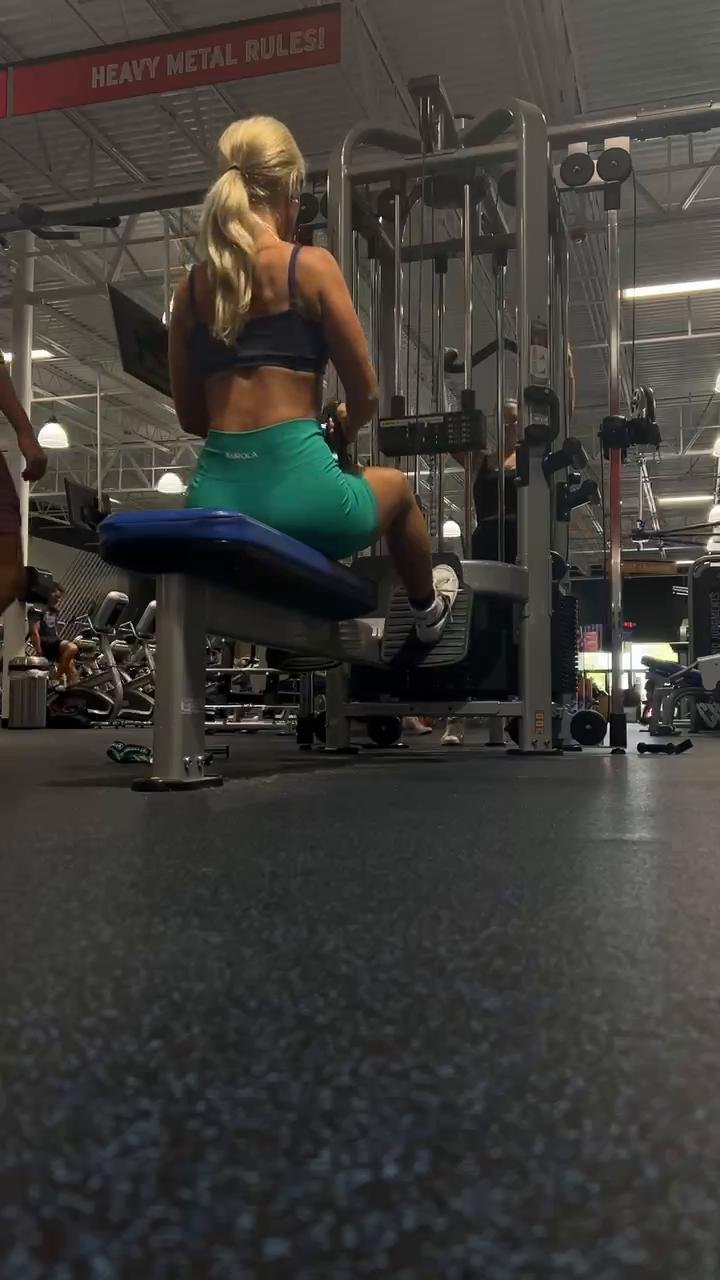 BACK & HAMSTRINGS: posterior chain!