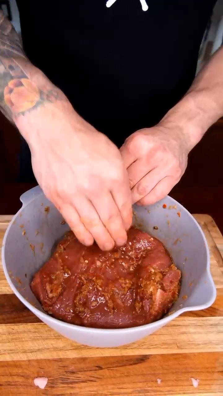 Marinated Steak  25P 12C 9F