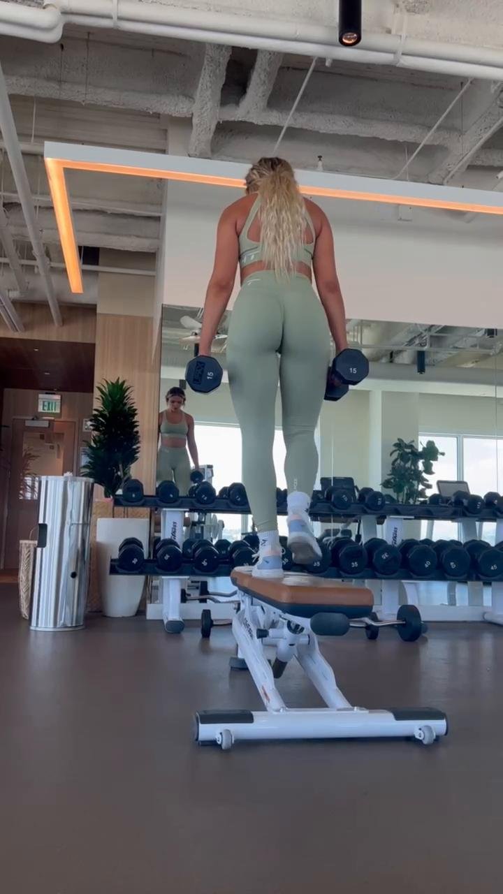 Booty Day (Build a Booty)